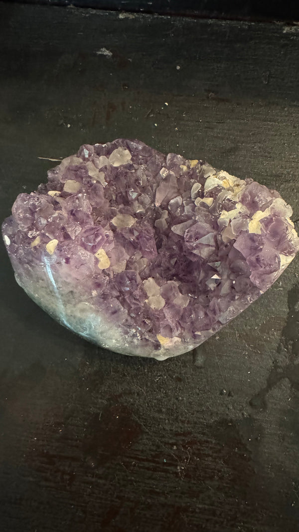 Amethyst Druze on stand 4 x3 1/4