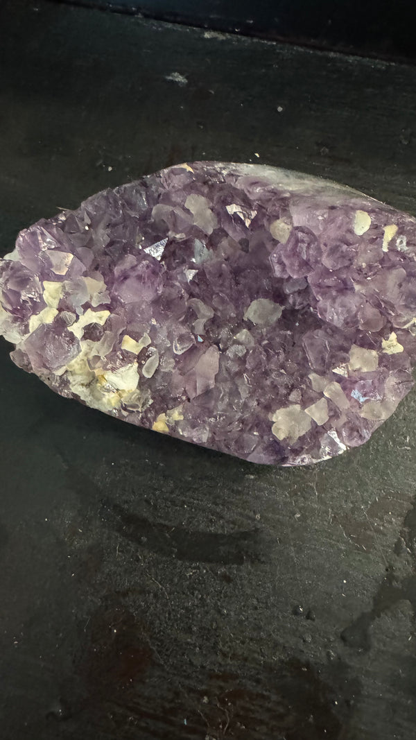 Amethyst Druze on stand 4 x3 1/4