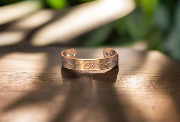 Magnetic Copper Bracelet - Om - Antique Copper