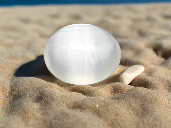 Gemstone Carving Soothing Stone White Selenite