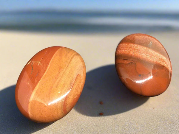 Red Jasper palm stone
