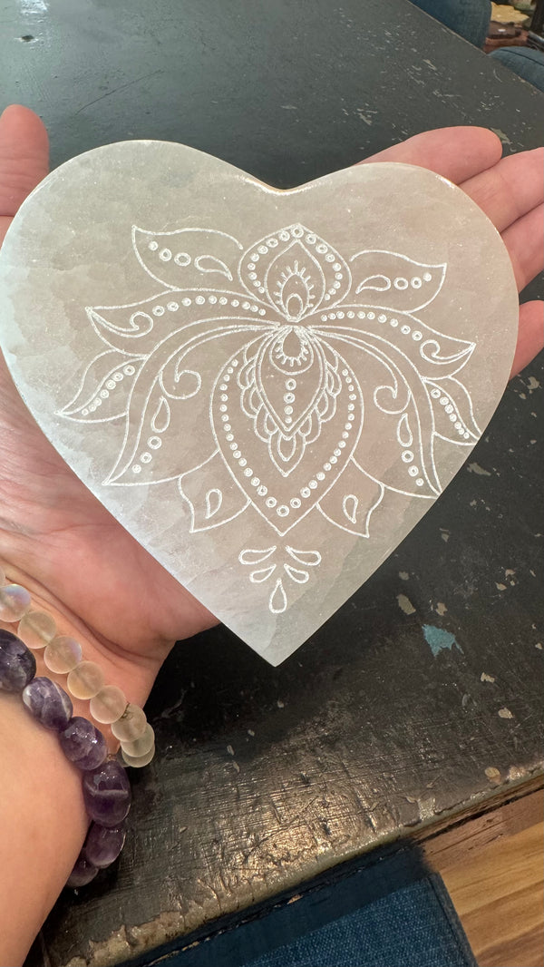 Selenite Charging plate Heart