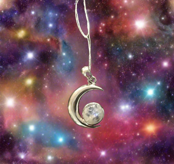 Moon pendant moonstone