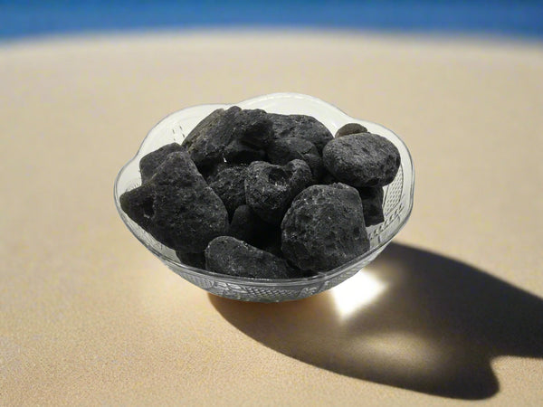 Rough Stones Black Agni Manitite